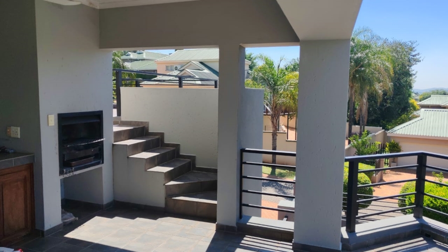 To Let 4 Bedroom Property for Rent in Caribbean Beach Club North West